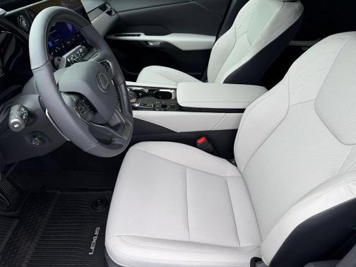 Eminent White Pearl 2026 Lexus RX 350 Premium