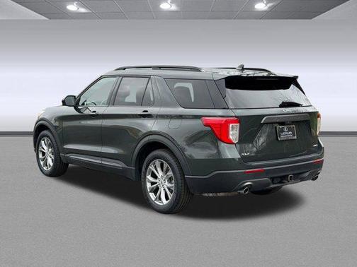 Forged Green Metallic 2022 Ford Explorer XLT