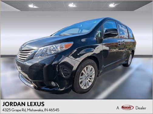 2017 Toyota Sienna XLE