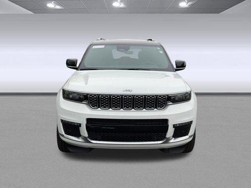 Diamond Black Crystal Pearlcoat 2023 Jeep Grand Cherokee L Summit Reserve