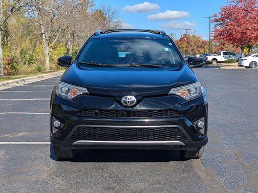 2017 Toyota RAV4 SE