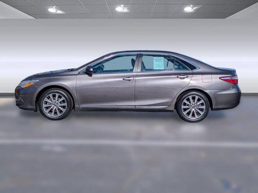 2016 Toyota Camry XLE