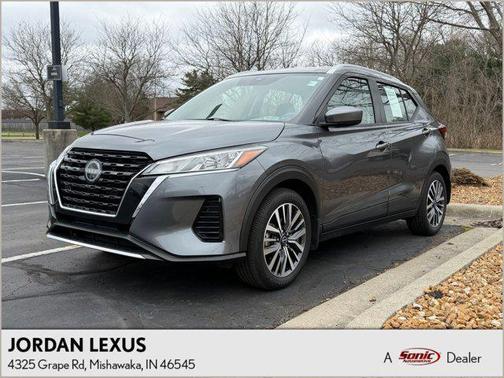 2022 Nissan Kicks SV