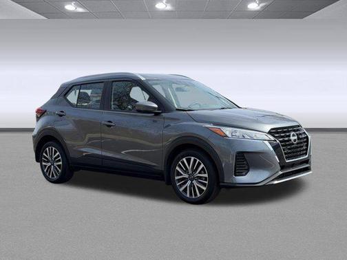 2022 Nissan Kicks SV