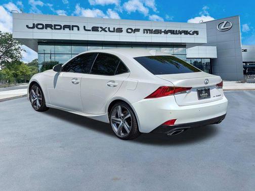 2018 Lexus IS 300 Base