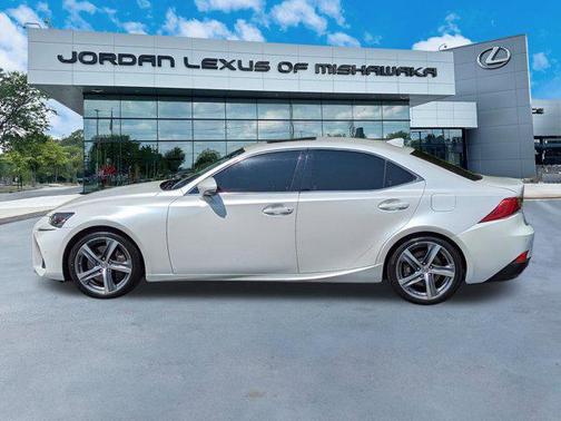 2018 Lexus IS 300 Base