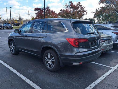 2017 Honda Pilot EX