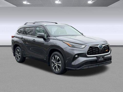 2023 Toyota Highlander Hybrid XLE