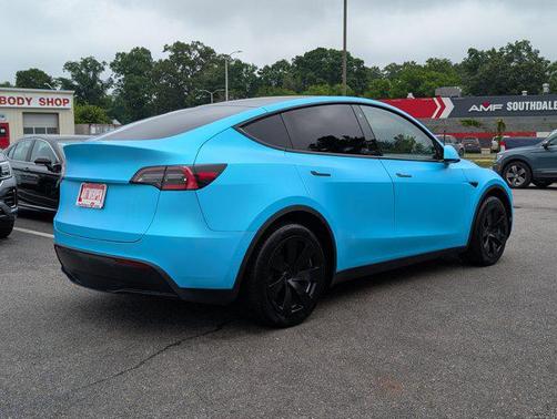 2021 Tesla Model Y Standard Range Rear-Wheel Drive