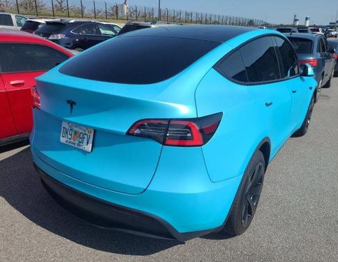 2021 Tesla Model Y Standard Range Rear-Wheel Drive