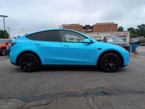 2021 Tesla Model Y Standard Range Rear-Wheel Drive