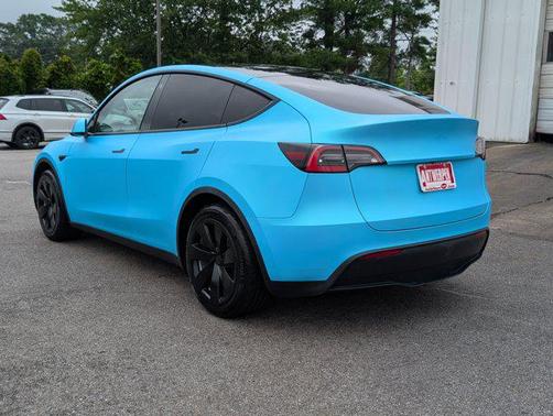 2021 Tesla Model Y Standard Range Rear-Wheel Drive