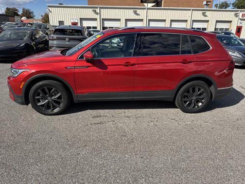 2023 Volkswagen Tiguan 2.0T SE
