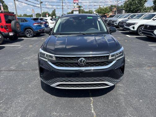 2024 Volkswagen Taos 1.5T SE