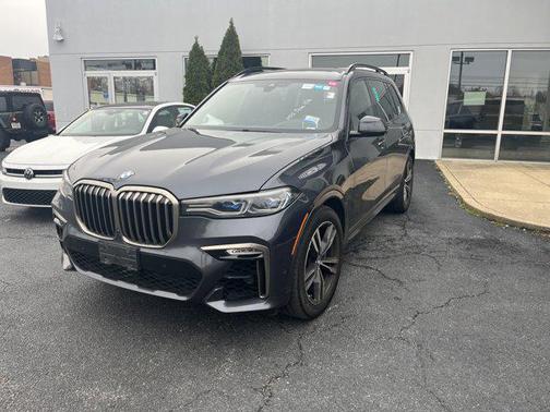 2020 BMW X7 M50i