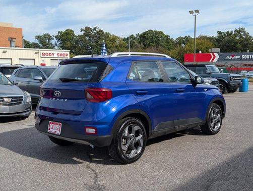 2024 Hyundai VENUE Limited