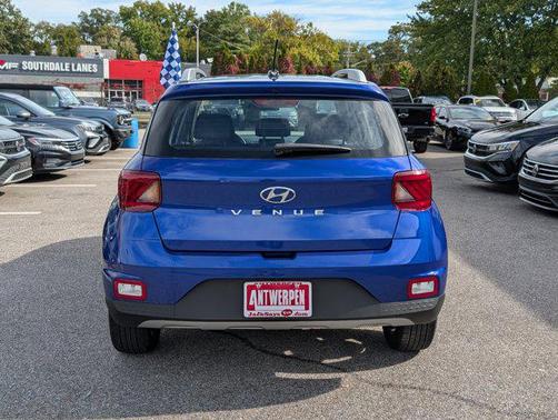 2024 Hyundai VENUE Limited