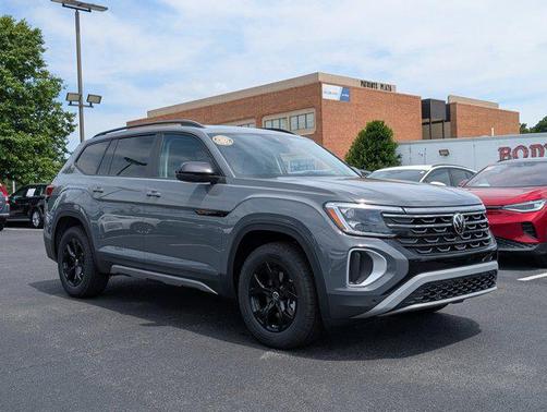 2025 Volkswagen Atlas 2.0T Peak Edition