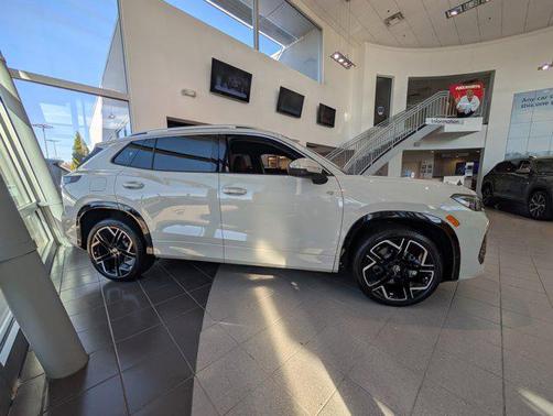 2026 Volkswagen Tiguan 2.0T SEL R-Line 4MOTION