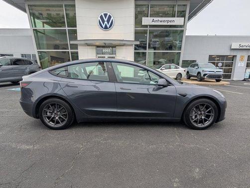 Midnight Silver Metallic 2021 Tesla Model 3 Long Range