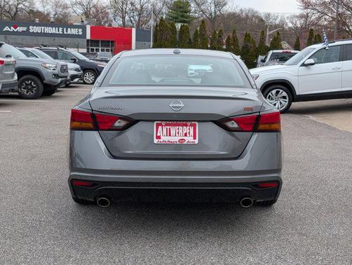 Gun Metallic 2024 Nissan Altima SR FWD