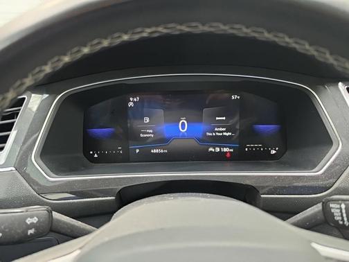 Platinum Gray Metallic 2023 Volkswagen Tiguan 2.0T SE