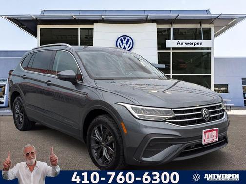 Platinum Gray Metallic 2023 Volkswagen Tiguan 2.0T SE