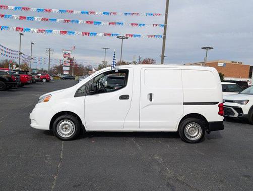 2021 Nissan NV200 S