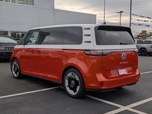 2025 Volkswagen ID. Buzz Pro S Plus with 4MOTION