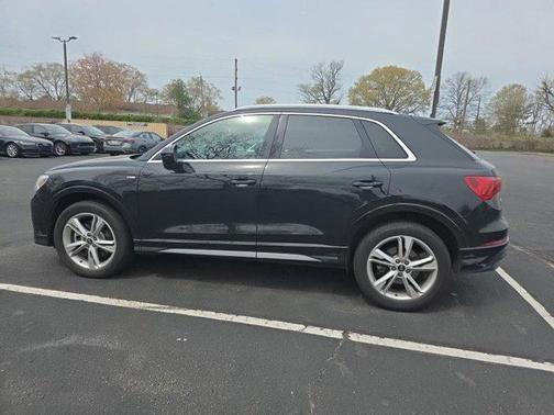 2023 Audi Q3 45 S line Premium Plus