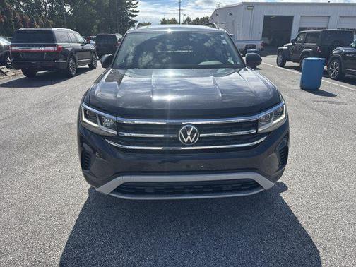 2022 Volkswagen Atlas 3.6L SE w/Technology