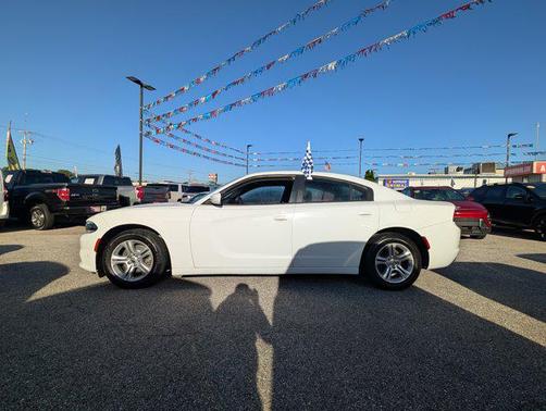 2016 Dodge Charger SE