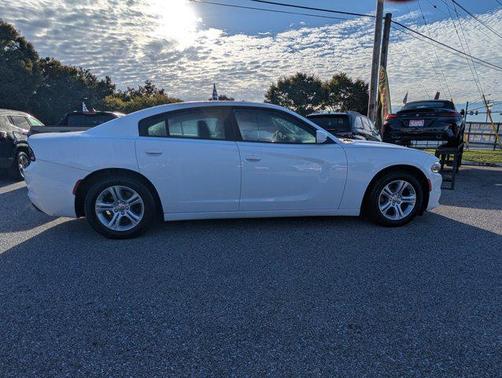 2016 Dodge Charger SE