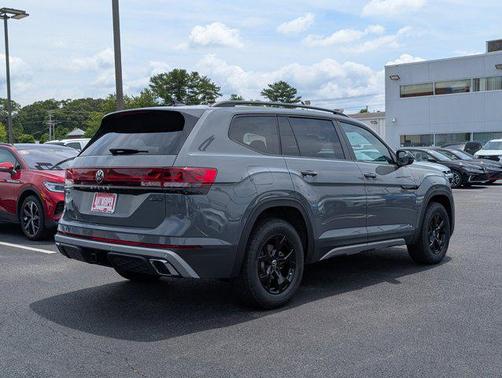 2025 Volkswagen Atlas 2.0T Peak Edition