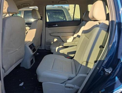 2022 Volkswagen Atlas 3.6L SE w/Technology