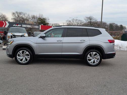 2022 Volkswagen Atlas 3.6L SE w/Technology