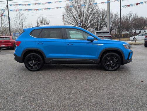 2023 Volkswagen Taos 1.5T SE