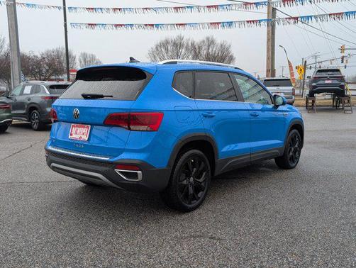 2023 Volkswagen Taos 1.5T SE