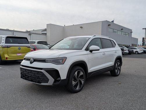 2026 Volkswagen Taos SE