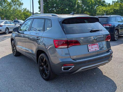 Platinum Gray Metallic 2023 Volkswagen Taos 1.5T SE