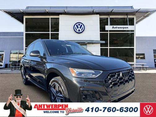 Black Metallic 2025 Audi Q5 55 S line Premium Plus