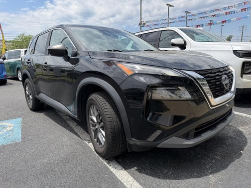 Super Black 2023 Nissan Rogue S