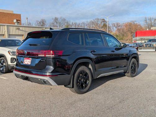 2026 Volkswagen Atlas Peak Edition