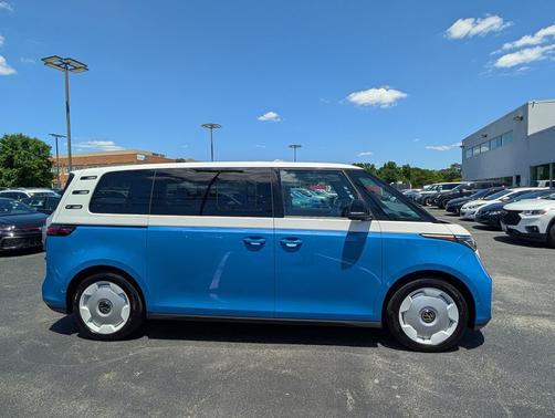Cabana Blue 2025 Volkswagen ID. Buzz 1st Edition