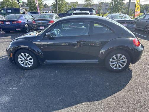 2016 Volkswagen Beetle 1.8T Wolfsburg Edition w/PZEV