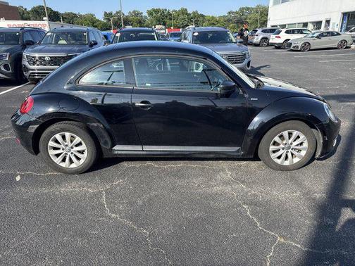 2016 Volkswagen Beetle 1.8T Wolfsburg Edition w/PZEV