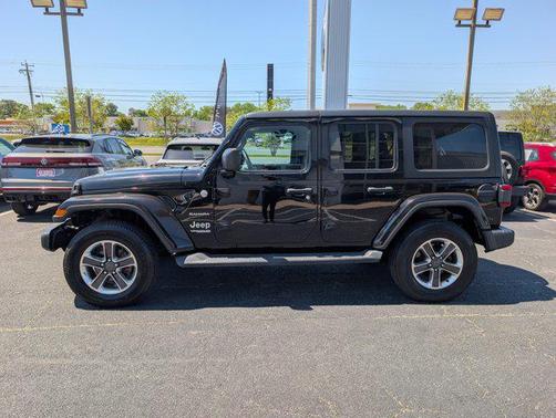Black Clearcoat 2018 Jeep Wrangler Unlimited Sahara