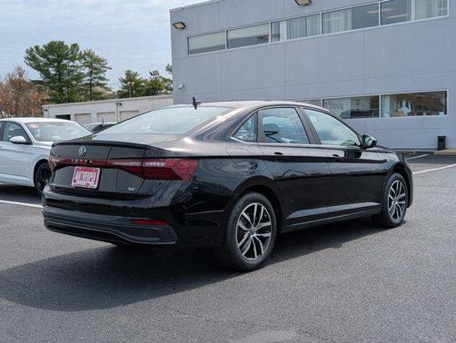 2025 Volkswagen Jetta 1.5T SE