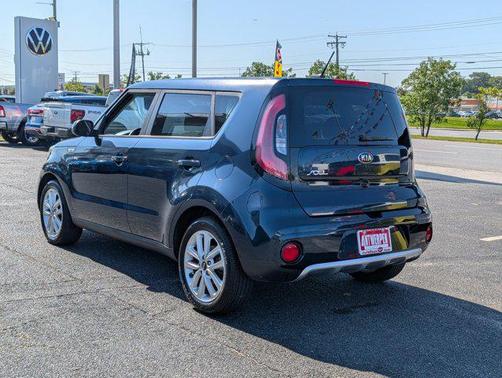 2017 Kia Soul +