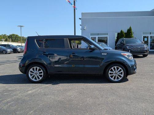 2017 Kia Soul +
